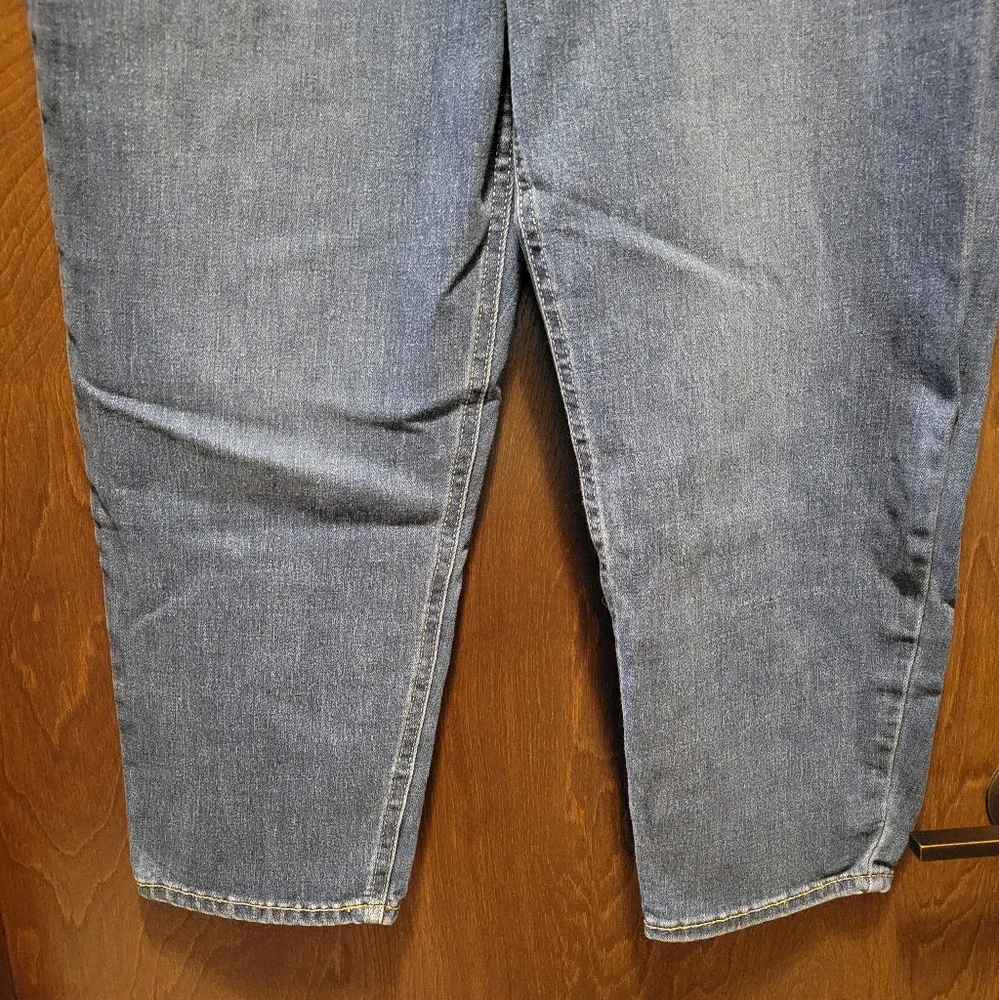 Lee Capri Jeans - Picture 3 of 10